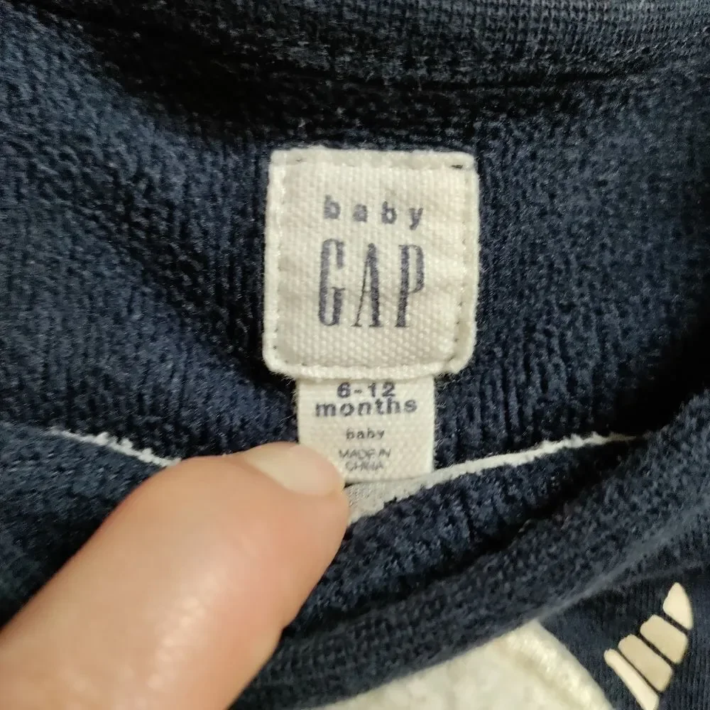Gap outfit size 6 to 12 months one piece outfit navy blue unisex boys fleece